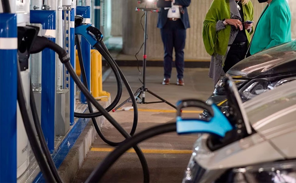 電動(dòng)汽車充電樁的使用體驗(yàn)與市場(chǎng)發(fā)展